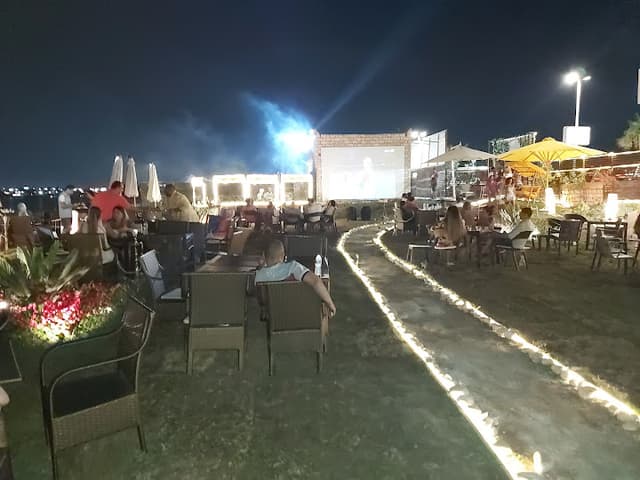 Sakura Restaurant &cafe - ساكورا