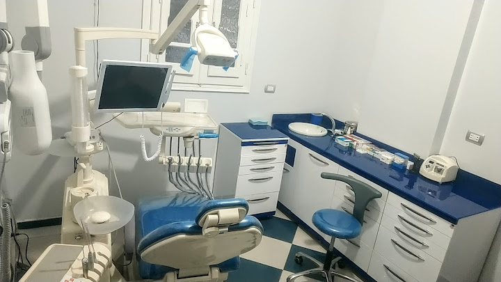 عيادة الدكتور أحمد السيد شلبي لجراحة وتجميل وتقويم الأسنان