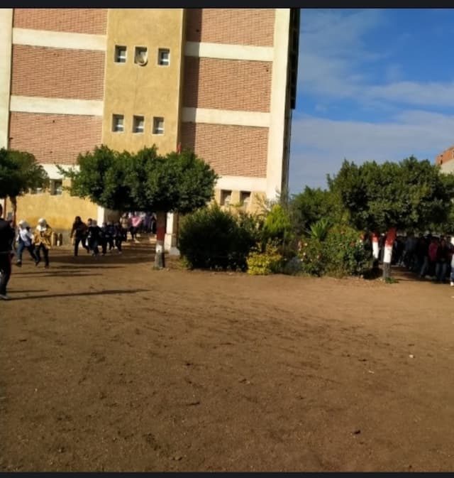 مدرسه الحاج عبد المقصود حموده الاعدايه