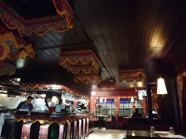 Spectra Restaurant & Café-  سبكترا