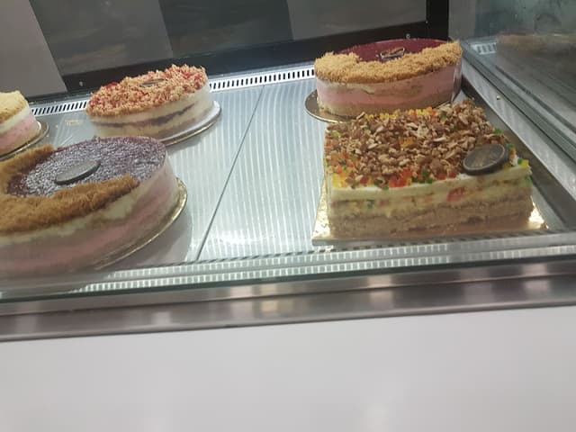 La Poire - لابوار