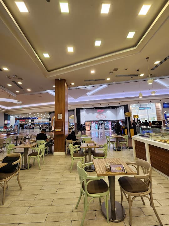 La Poire Cafe - لابوار كافيه