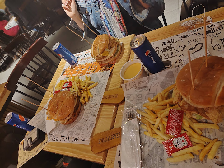 Heart Attack fried chicken and burger-هارت اتاك