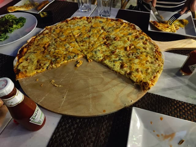 IL DIVINO GASTROBAR - أل ديفينو جاستروبار