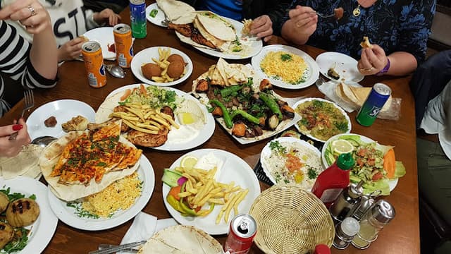 مطعم الدمشقى