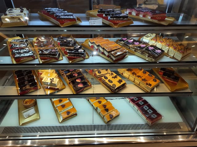 Twinky Patisserie - توينكي فرع فيصل ١ المريوطيه