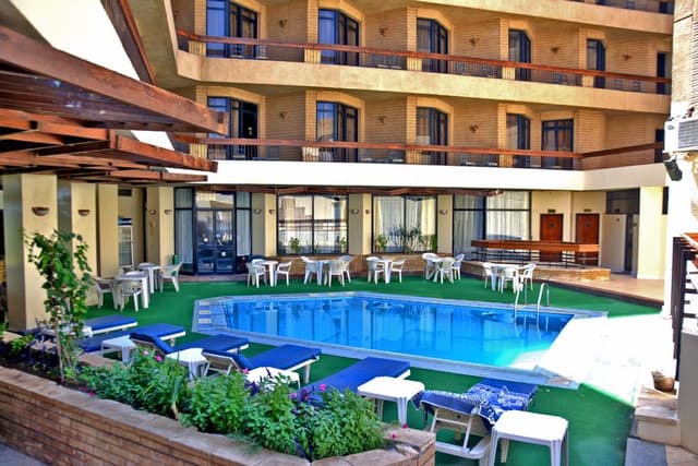 Gaddis Hotel - فندق قديس