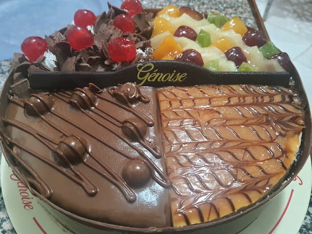 Hardos Restaurant & Cafe