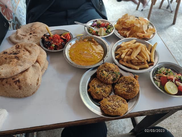 مطعم قطه