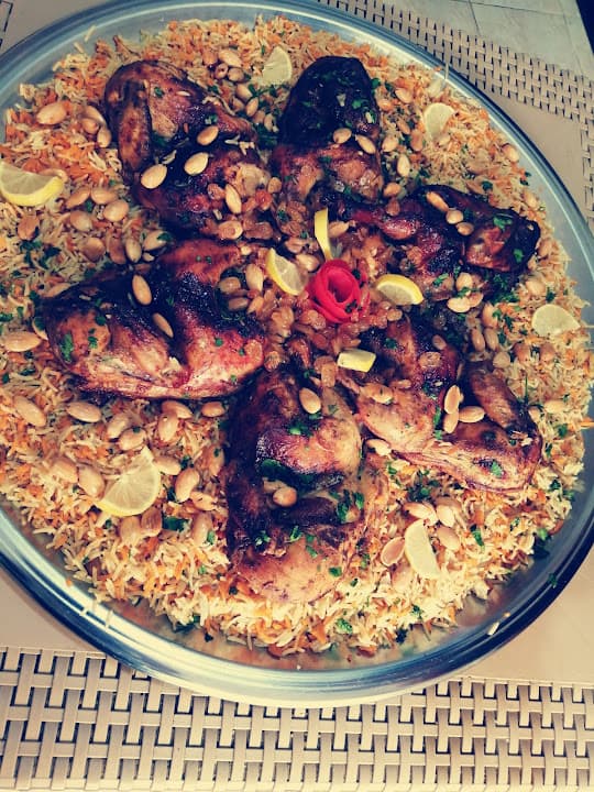 مطعم ديرتنا