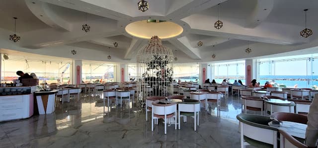 Flamingo Cafe