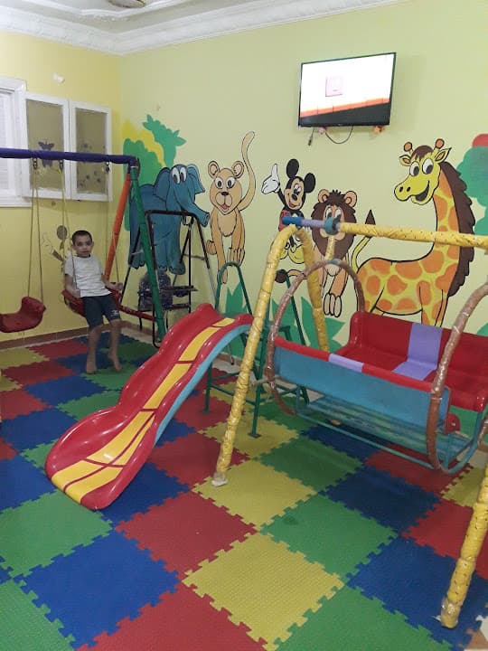 حضانة لولى بوب للغات