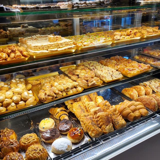 Mokambo Patisserie - ماكامبو محطة الرمل