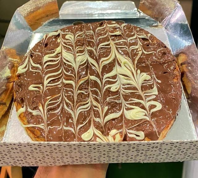 مطعم تفويله حلو وحادق