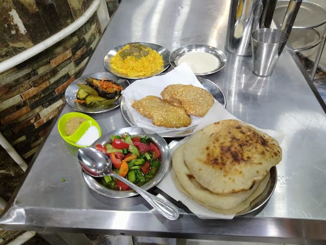 أل مؤمن