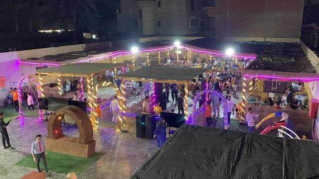 مطعم وكافيه الصحبجيه