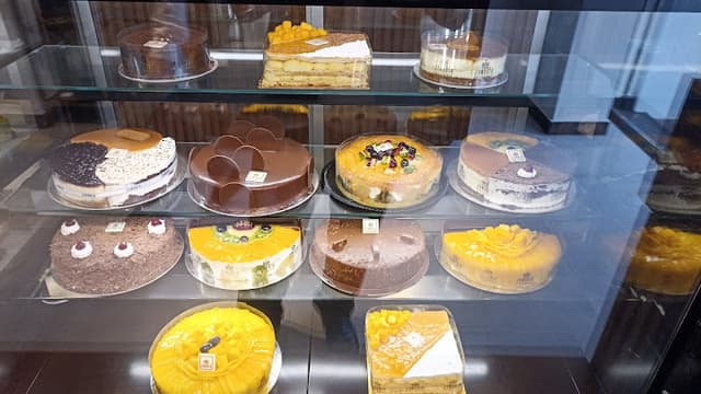 Zanobia Patisserie