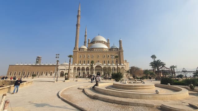 Yaya Travel يايا ترافيل