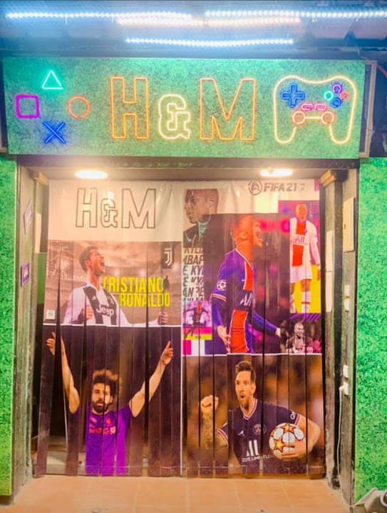 H&m PS4&CAFE