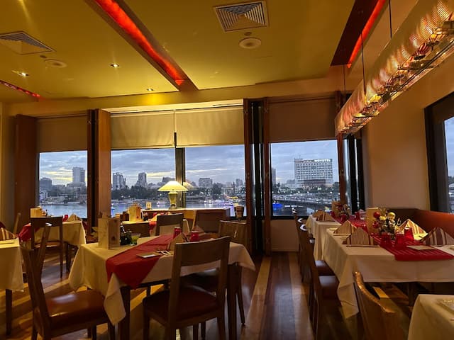 سوشيراميس Sushiramis
