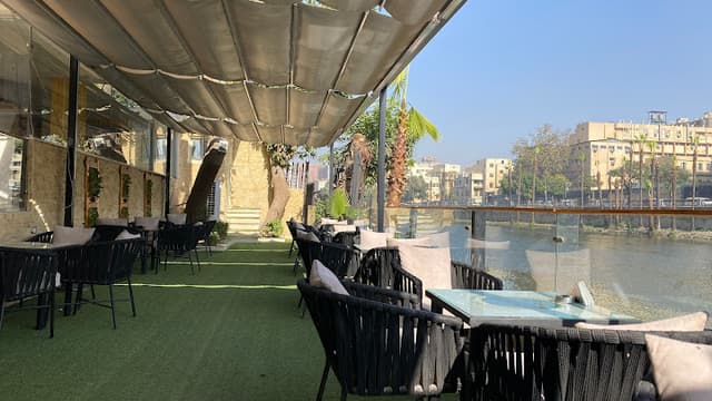 Nile Joy Restaurant & Caffe
