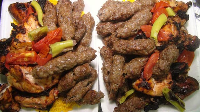 مطعم حضرموت فرع شبرا الخيمه