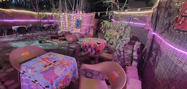 شُإآرٍ۶ آلُِحٍسين Al-Hussein Street Food