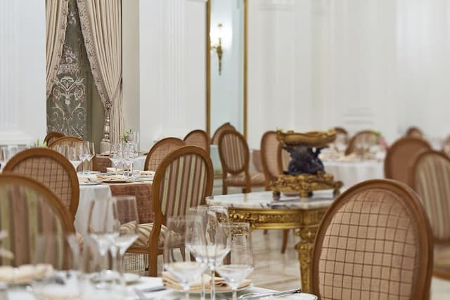 Al-Gawhara Restaurant