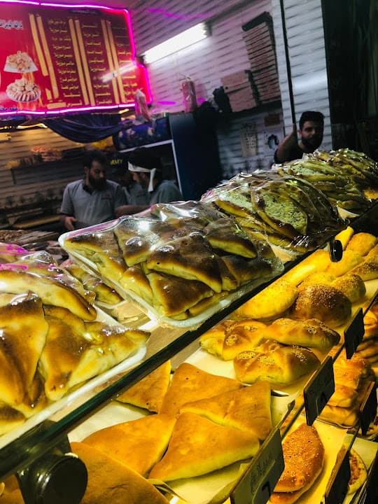 مطعم تاج الملكي