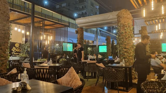 Naomi Restaurant and Cafe