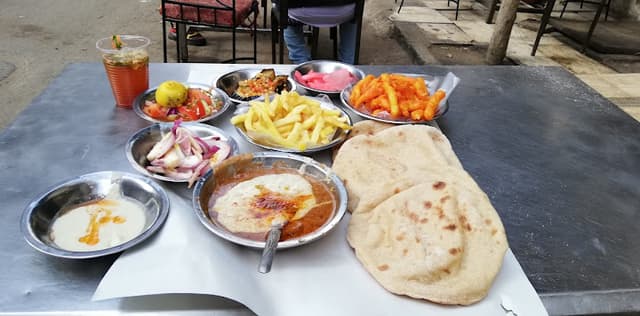 مطعم وحيد