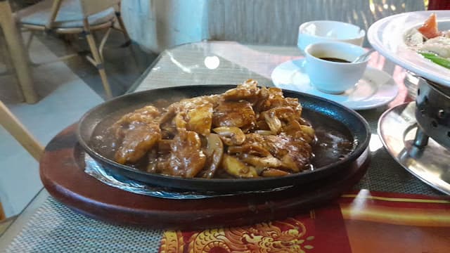 Peking Alshorouk