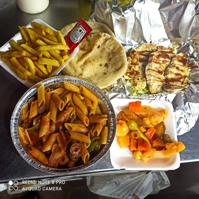 مطعم عمو صلاح للوجبات السريعة - 3mo salah restaurant