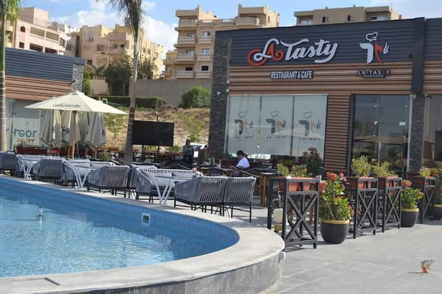 مطعم وكافيه لاتيستي La tasty restaurant & cafe