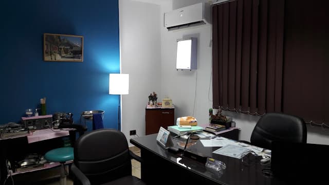 دكتور اشرف فوزى فرج استشارى انف و اذن