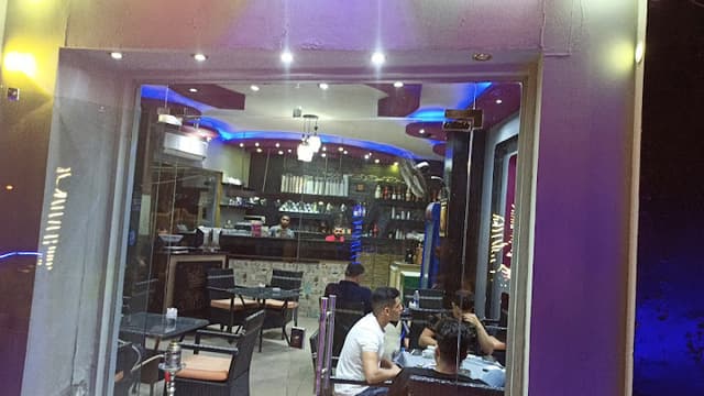 Saltana cafe