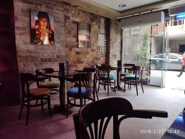 Corner cafe
