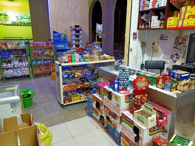 البان وماركات المجد