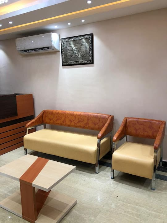 Elmelegy neurosurgery clinic