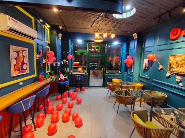 Owl's café