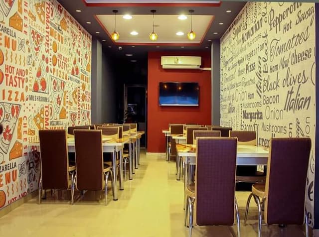مطعم ماك MAC