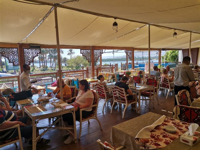 Beyt Ward Restaurant and cafe shop