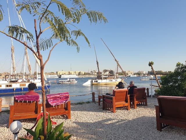 La Plage Café