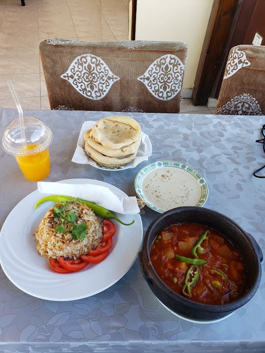مطعم وتيك أوأي اسماك المينا