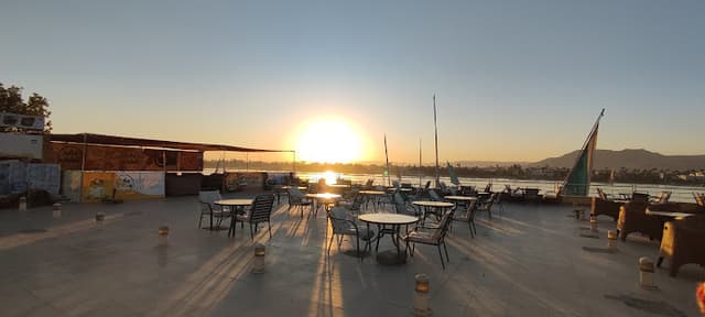 Kings Gate Cafe