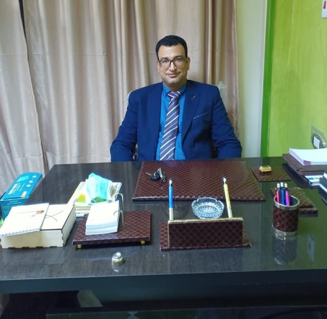 عيادة دكتور عبد الحميد درويش لأمراض الباطنة والسكر والجهاز الهضمي والحميات