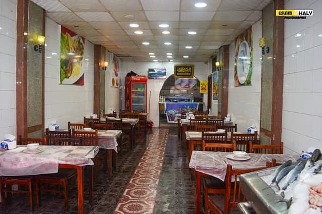مطعم أسماك الوردة البيضاء