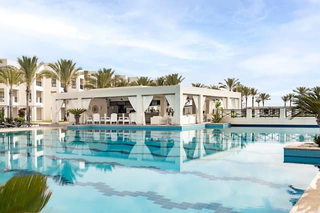 Jaz Crystal, Almaza Bay
