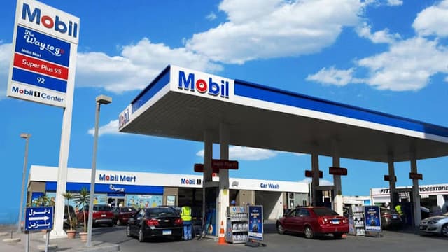 Mobil Gas Station - Zamalek - موبيل