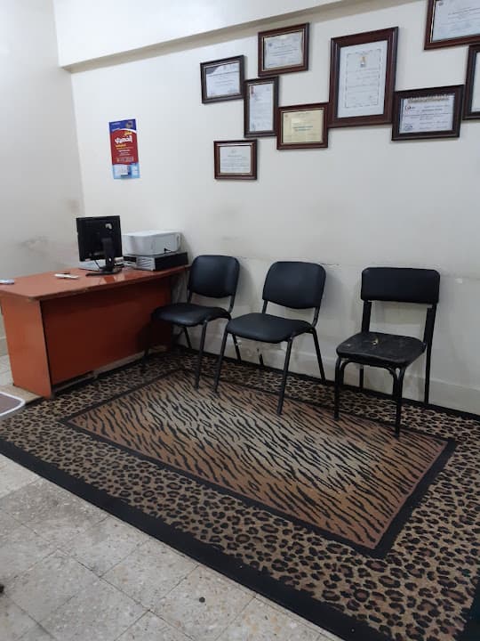 عياده اد.احمد حسين الجراحه والمناظير